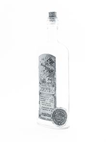 Pôvodná fľaša s etiketou Medicinálna borovička JUNIPERUS